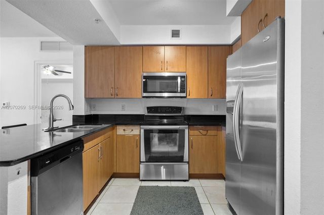 1830 Radius Drive 903, Hollywood, FL 33020