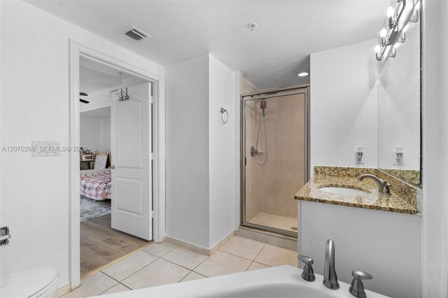1830 Radius Drive 903, Hollywood, FL 33020