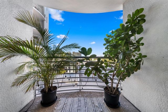 1830 Radius Drive 903, Hollywood, FL 33020