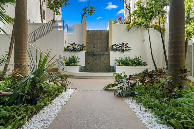 1830 Radius Drive 903, Hollywood, FL 33020