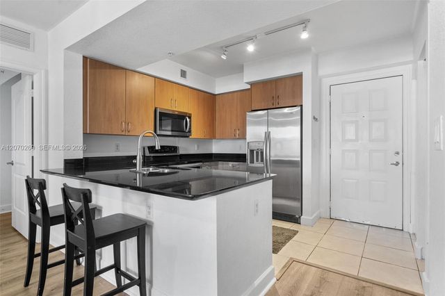 1830 Radius Drive 903, Hollywood, FL 33020