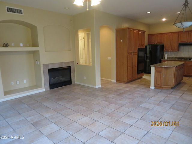 7748 E MANANA Drive, Scottsdale, AZ 85255