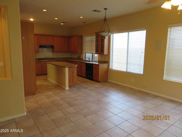 7748 E MANANA Drive, Scottsdale, AZ 85255