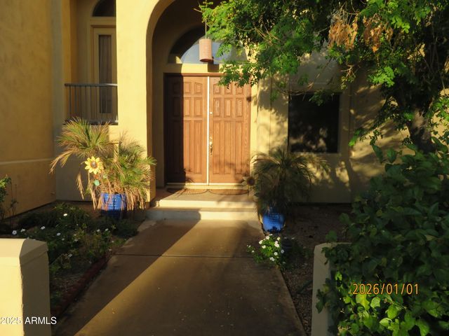 7748 E MANANA Drive, Scottsdale, AZ 85255