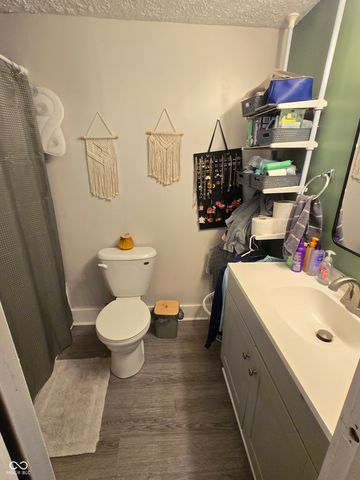 6811 Cordova Drive, Indianapolis, IN 46221