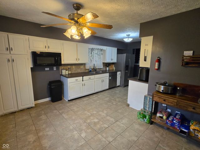 6811 Cordova Drive, Indianapolis, IN 46221