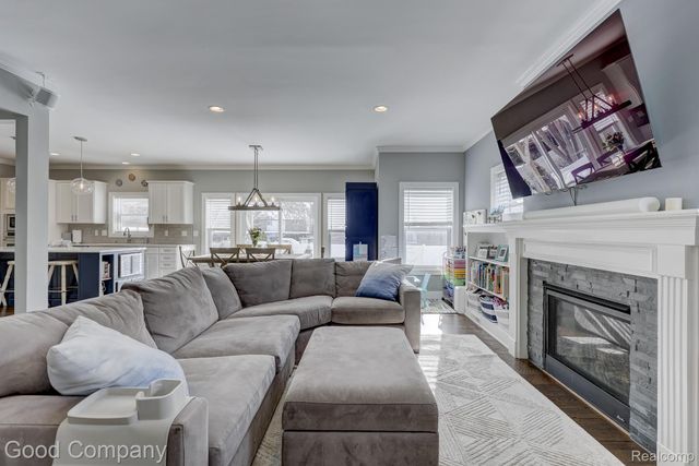 308 Parkdale Avenue, Royal Oak, MI 48073