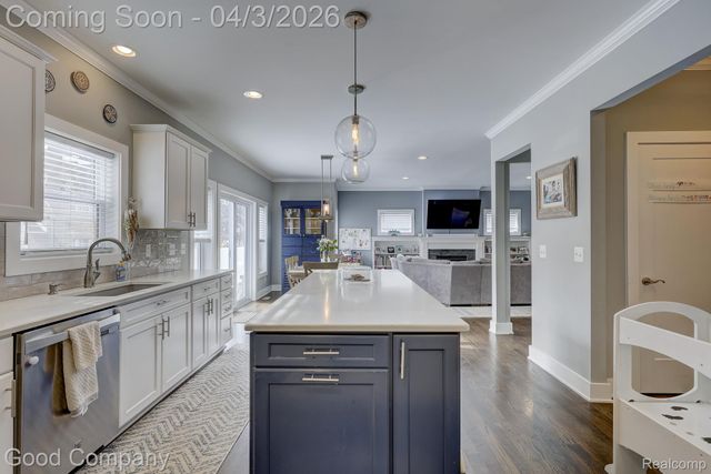 308 Parkdale Avenue, Royal Oak, MI 48073