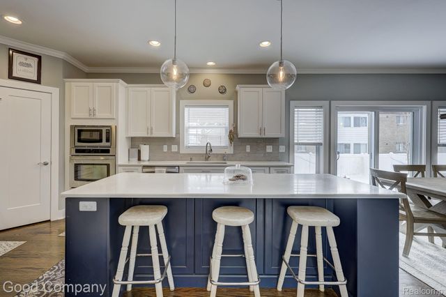 308 Parkdale Avenue, Royal Oak, MI 48073