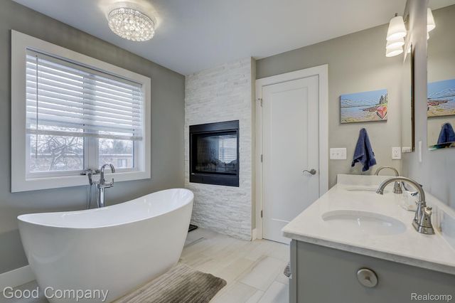 308 Parkdale Avenue, Royal Oak, MI 48073