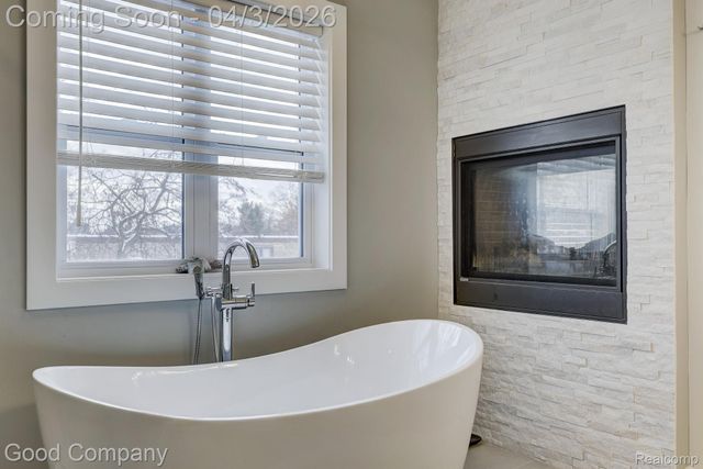 308 Parkdale Avenue, Royal Oak, MI 48073