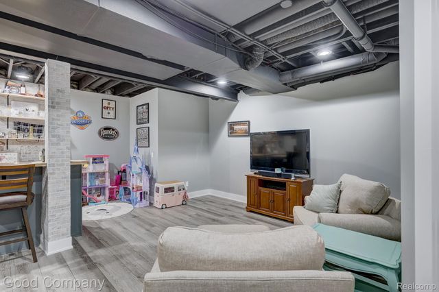 308 Parkdale Avenue, Royal Oak, MI 48073