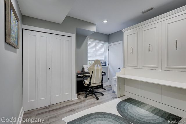 308 Parkdale Avenue, Royal Oak, MI 48073