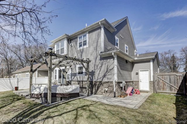 308 Parkdale Avenue, Royal Oak, MI 48073