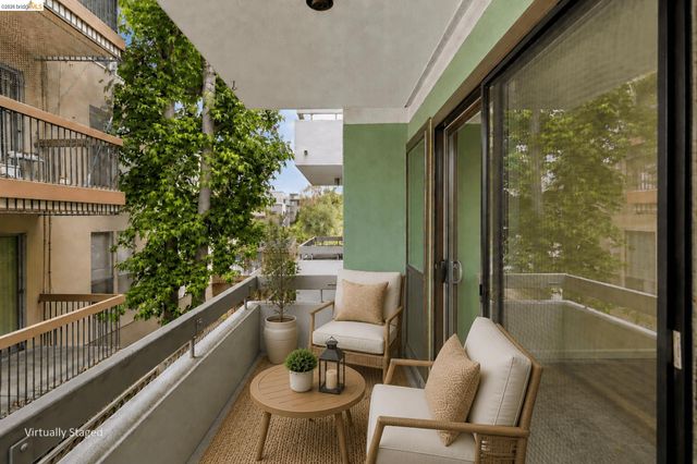 651 Oakland Ave 2D, Oakland, CA 94611