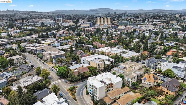 651 Oakland Ave 2D, Oakland, CA 94611