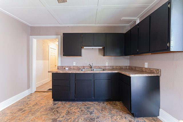 167 Essex Street, Newark, OH 43055