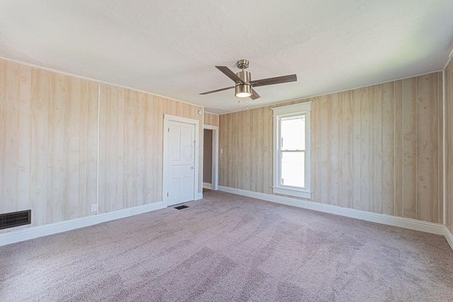 167 Essex Street, Newark, OH 43055