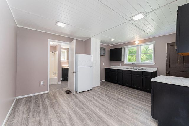 167 Essex Street, Newark, OH 43055