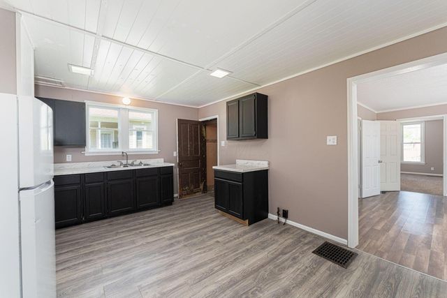 167 Essex Street, Newark, OH 43055