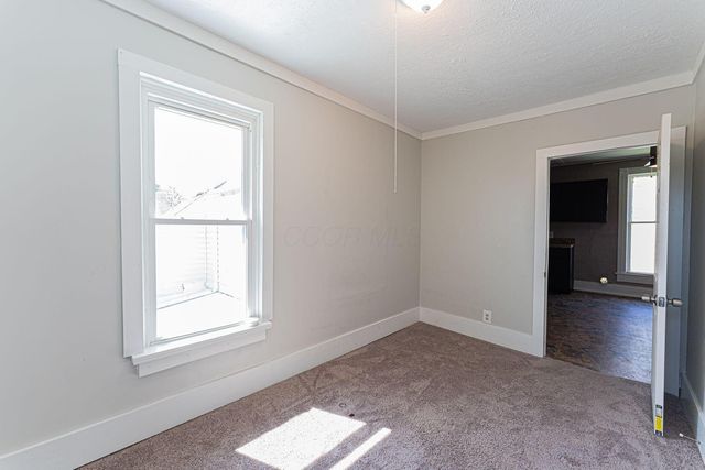 167 Essex Street, Newark, OH 43055