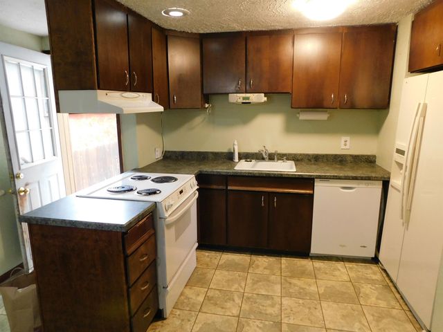 2312 BROAD Ave, Spokane, WA 99205