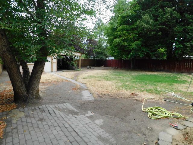 2312 BROAD Ave, Spokane, WA 99205