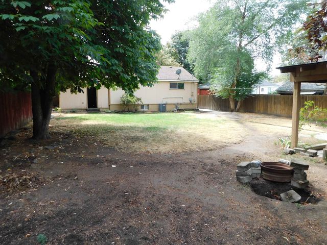 2312 BROAD Ave, Spokane, WA 99205