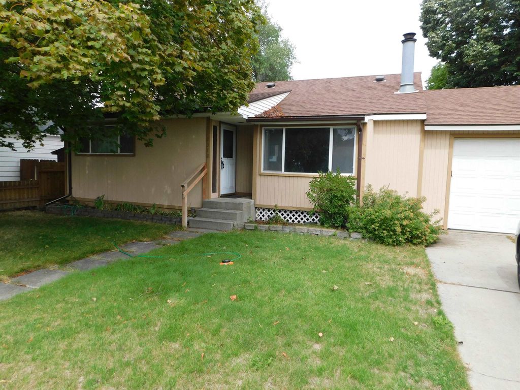 2312 BROAD Ave, Spokane, WA 99205