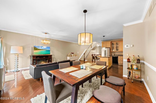 5 Ocean Breeze Court, Manahawkin, NJ 08050