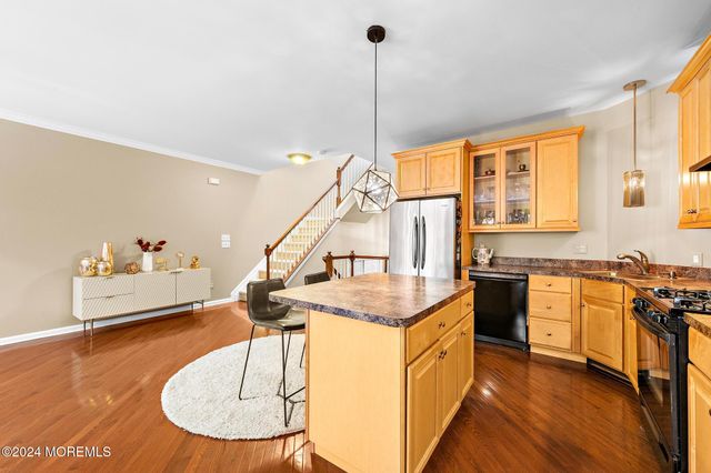 5 Ocean Breeze Court, Manahawkin, NJ 08050