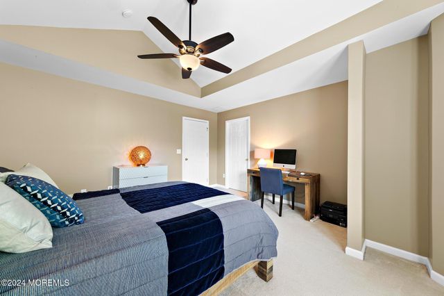 5 Ocean Breeze Court, Manahawkin, NJ 08050