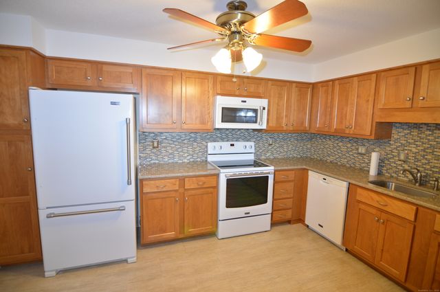 1460 Elm Street 333, Stratford, CT 06615