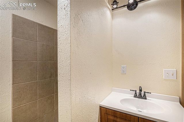 14077 S Highway 67, Woodland Park, CO 80863