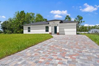944 Candlelight DR, Lehigh Acres, FL 33974
