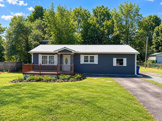 520 Cliff Dr, SE, Cleveland, TN 37323