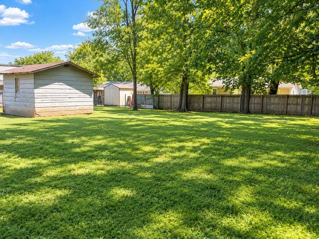 520 Cliff Dr, SE, Cleveland, TN 37323
