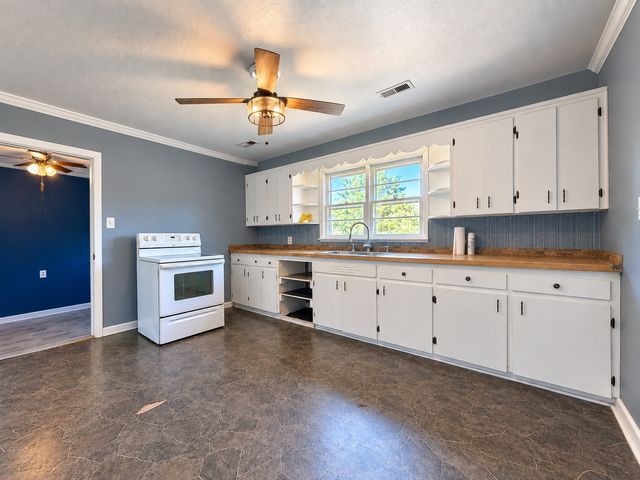 520 Cliff Dr, SE, Cleveland, TN 37323