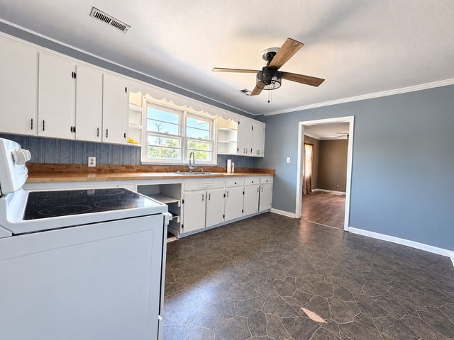 520 Cliff Dr, SE, Cleveland, TN 37323