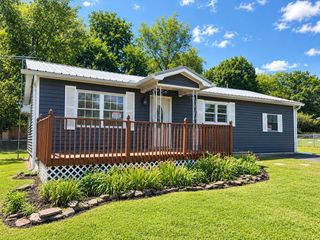 520 Cliff Dr, SE, Cleveland, TN 37323