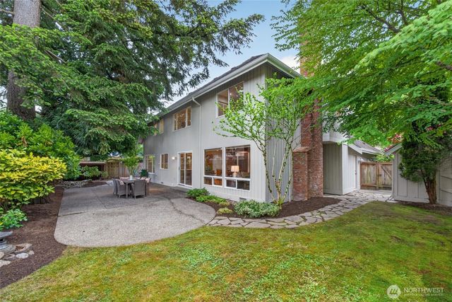 12610 NE 68th Place, Kirkland, WA 98033