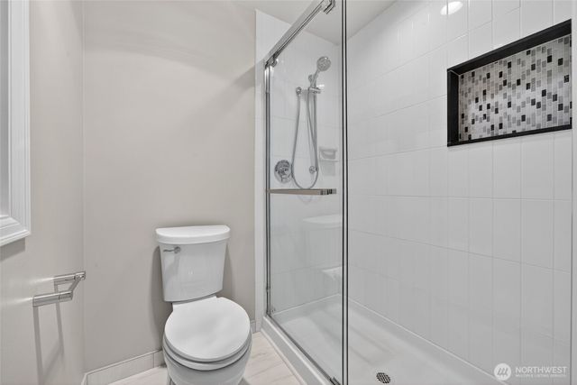 12610 NE 68th Place, Kirkland, WA 98033