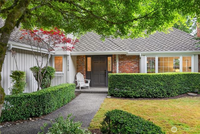 12610 NE 68th Place, Kirkland, WA 98033