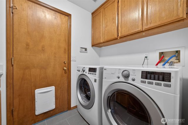 12610 NE 68th Place, Kirkland, WA 98033