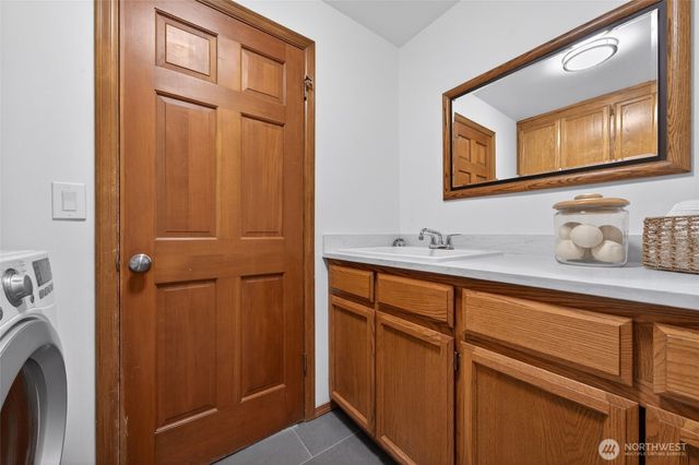 12610 NE 68th Place, Kirkland, WA 98033