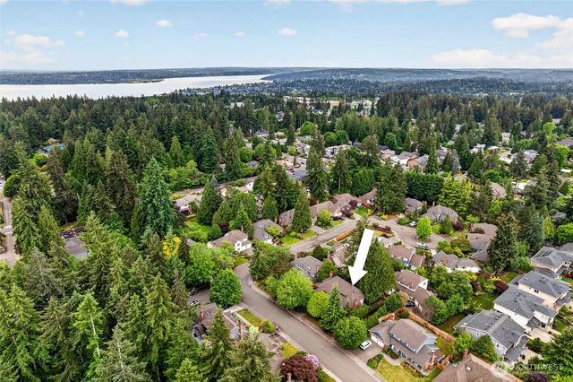 12610 NE 68th Place, Kirkland, WA 98033