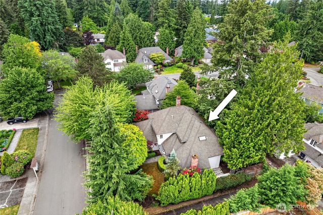12610 NE 68th Place, Kirkland, WA 98033