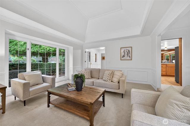 12610 NE 68th Place, Kirkland, WA 98033