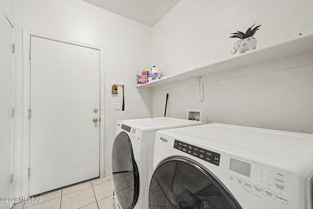 3391 N Fork River Court, Tucson, AZ 85745