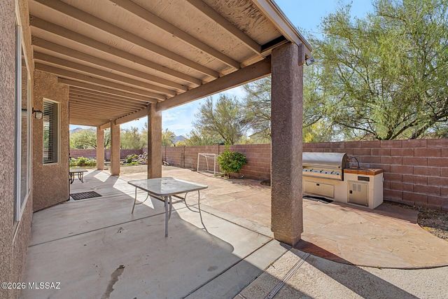 3391 N Fork River Court, Tucson, AZ 85745